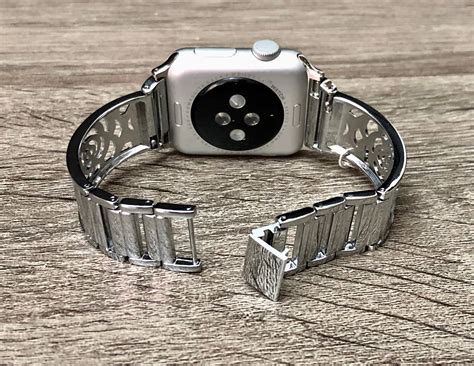 are apple watch bands real